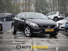 Volvo V40 - 2.0 D2 Nordic+ Clima Stoelverwarming Trekhaak