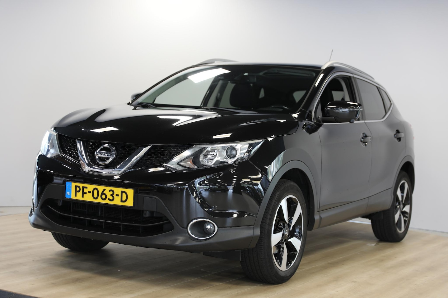 Nissan Qashqai - 1.2 N-Connecta | Trekhaak | Apple Carplay | Cruise - AutoWereld.nl