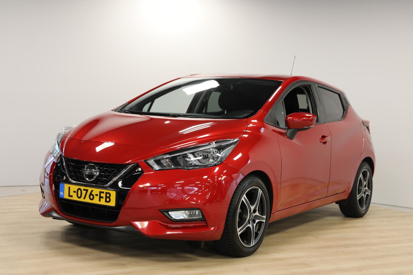 Nissan Micra - 1.0 IG-T Tekna | Automaat | Navi | Apple Carplay - AutoWereld.nl