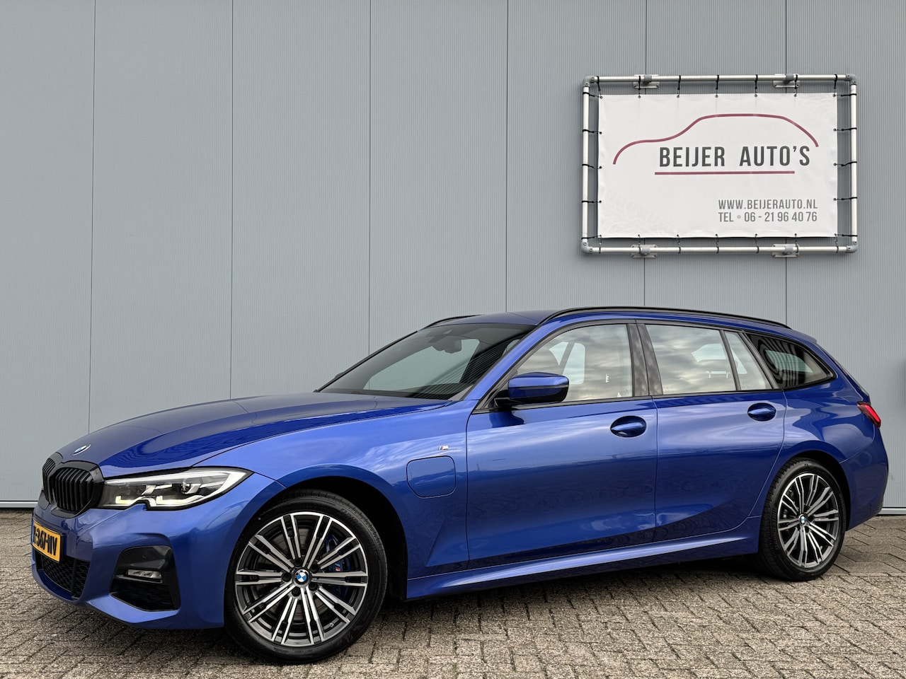 BMW 3-serie Touring - 330e eDrive Edition M-pakket/Leer/Apple Carplay. - AutoWereld.nl