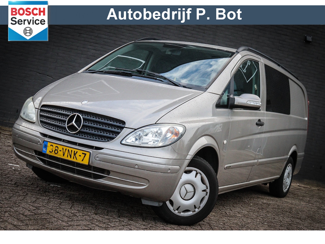Mercedes-Benz Vito - 111 CDI 320 Lang DC luxe Amigo Rolstoel auto - AutoWereld.nl
