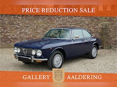 Alfa Romeo GTV - 2000 Bertone PRICE REDUCTION Converted to Twin Webers, Finished in Blu Ollandese over Beig