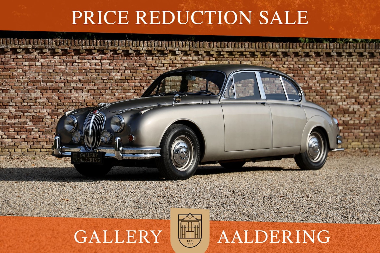 Jaguar Mark II - 2 3.4 Litre "Restored condition" PRICE REDUCTION! Presented in the timeless shade of "Gunm - AutoWereld.nl