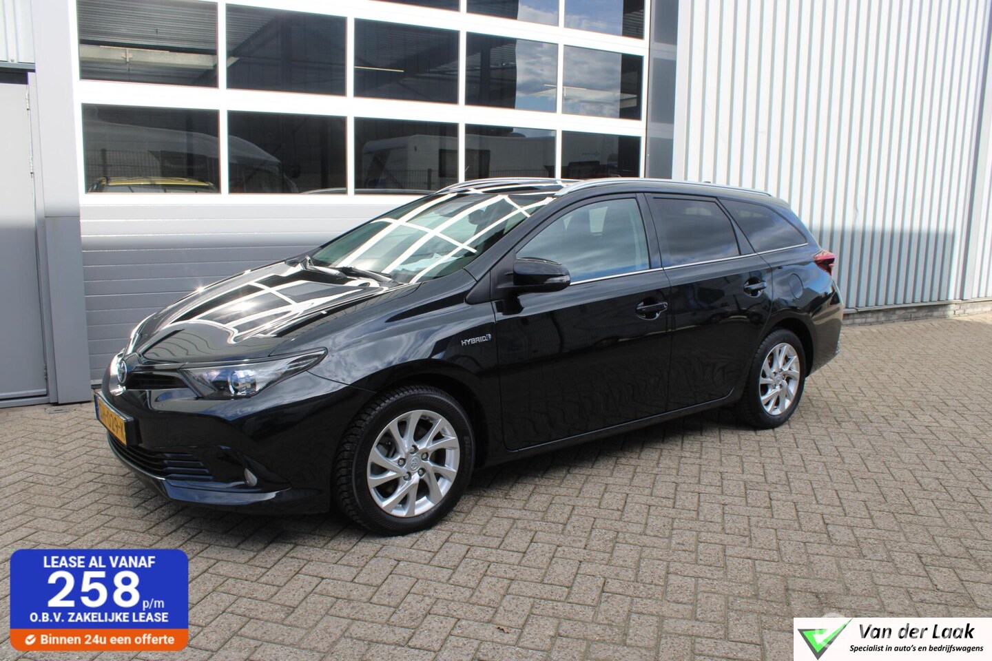 Toyota Auris Touring Sports - 1.8 Hybrid Dynamic | NL Auto Boekjes | Keyless Entry | Navigatie | - AutoWereld.nl