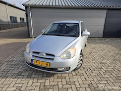 Hyundai Accent - 1.4i Dynamic