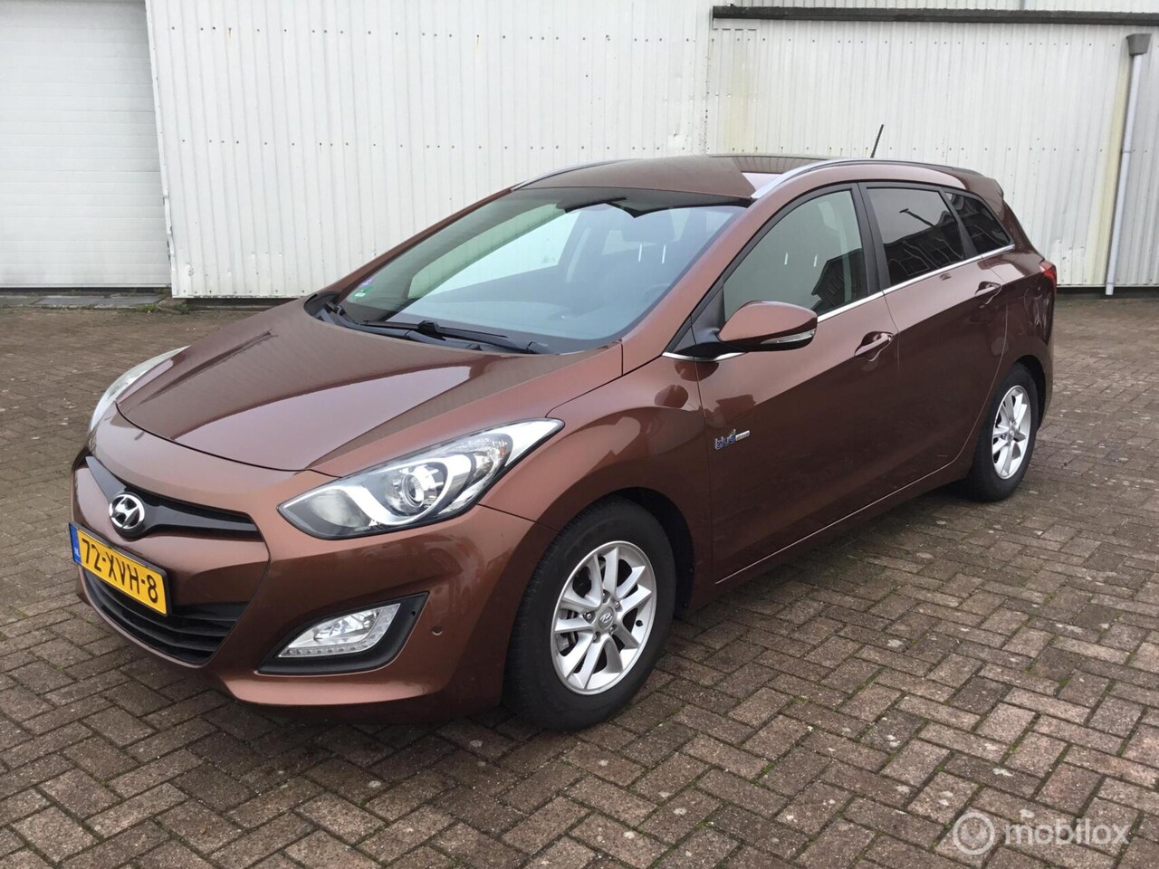 Hyundai i30 Wagon - 1.6 GDi Business Edition 1.6 GDI Business Edition - AutoWereld.nl