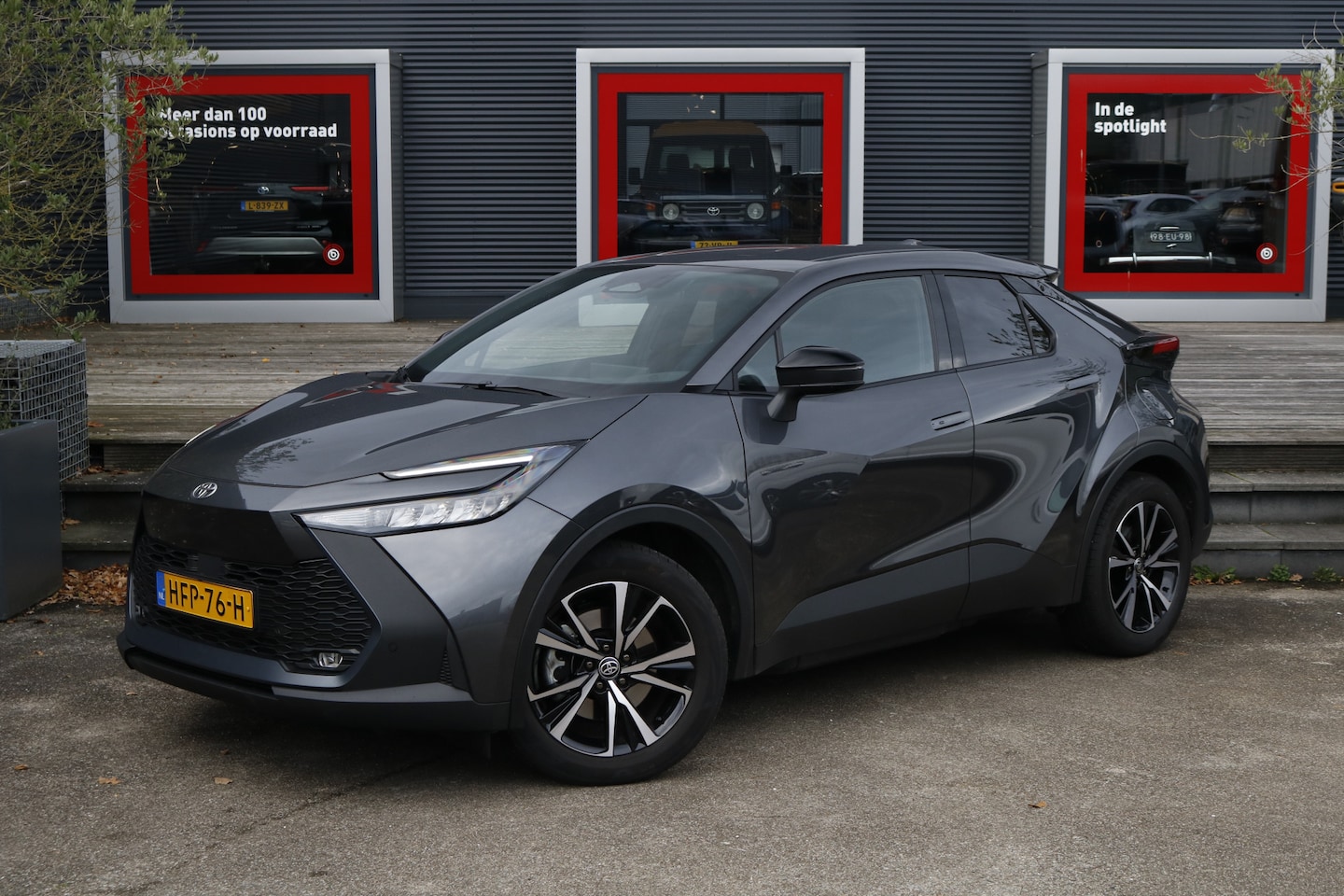 Toyota C-HR - 2.0 Plug-in Hybrid 220 Dynamic - AutoWereld.nl