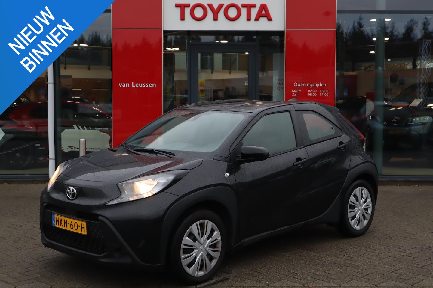 Toyota Aygo X - 1.0 VVT-i MT play 1.0 VVT-i MT Play - AutoWereld.nl