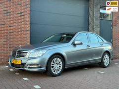 Mercedes-Benz C-klasse - 180 Prestige Elegance | Xenon | Parkeersensoren | Cruise Control | Stoelverwarming