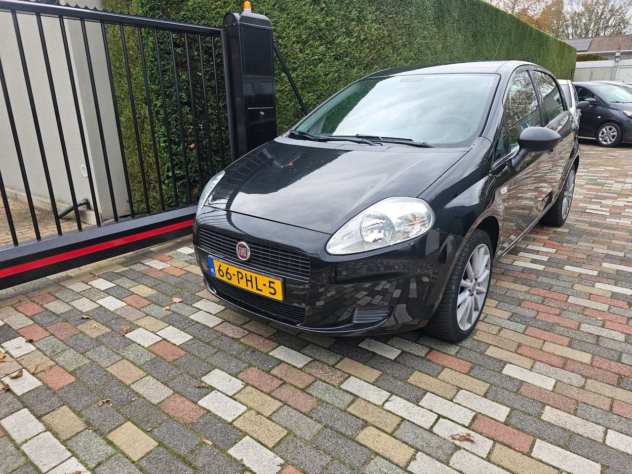 Fiat Grande Punto - 1.2 Actual 2011 Airco LAGE KM 5 drs Nw Apk - AutoWereld.nl