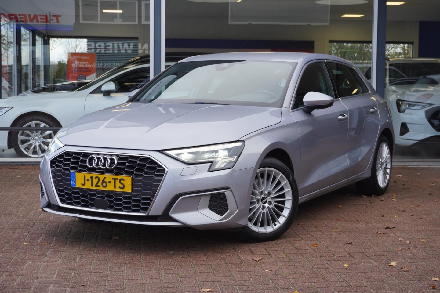 Audi A3 Sportback - 35 TFSI Business edition | Handbak | Airco | Navigatie | Vol opties | 150PK | Nieuw model - AutoWereld.nl