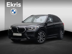 BMW X1 - sDrive20i High Executive Achteruitrijcamera/ Stoelverwarming/ Sportstoelen/ Cruise Control