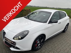 Alfa Romeo Giulietta - 1.750 Turbo Veloce Sportstoelen, Xenon, compleet nieuw