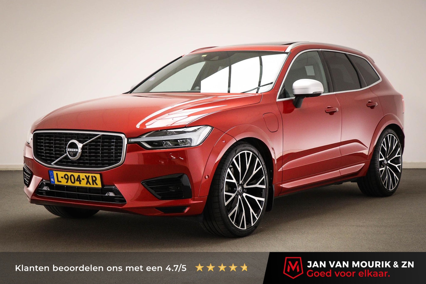 Volvo XC60 - 2.0 T8 Twin Engine AWD Momentum | BOWER EN WILKINS | LUCHTVERING | PANORAMADAK | HEAD UP | - AutoWereld.nl