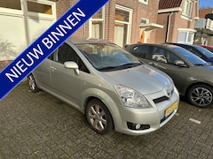 Toyota Verso - 1.6 VVT-i Luna trekhaak / rijklaarprijs incl. 12 maanden Bovag-garantie en Pechhulppas