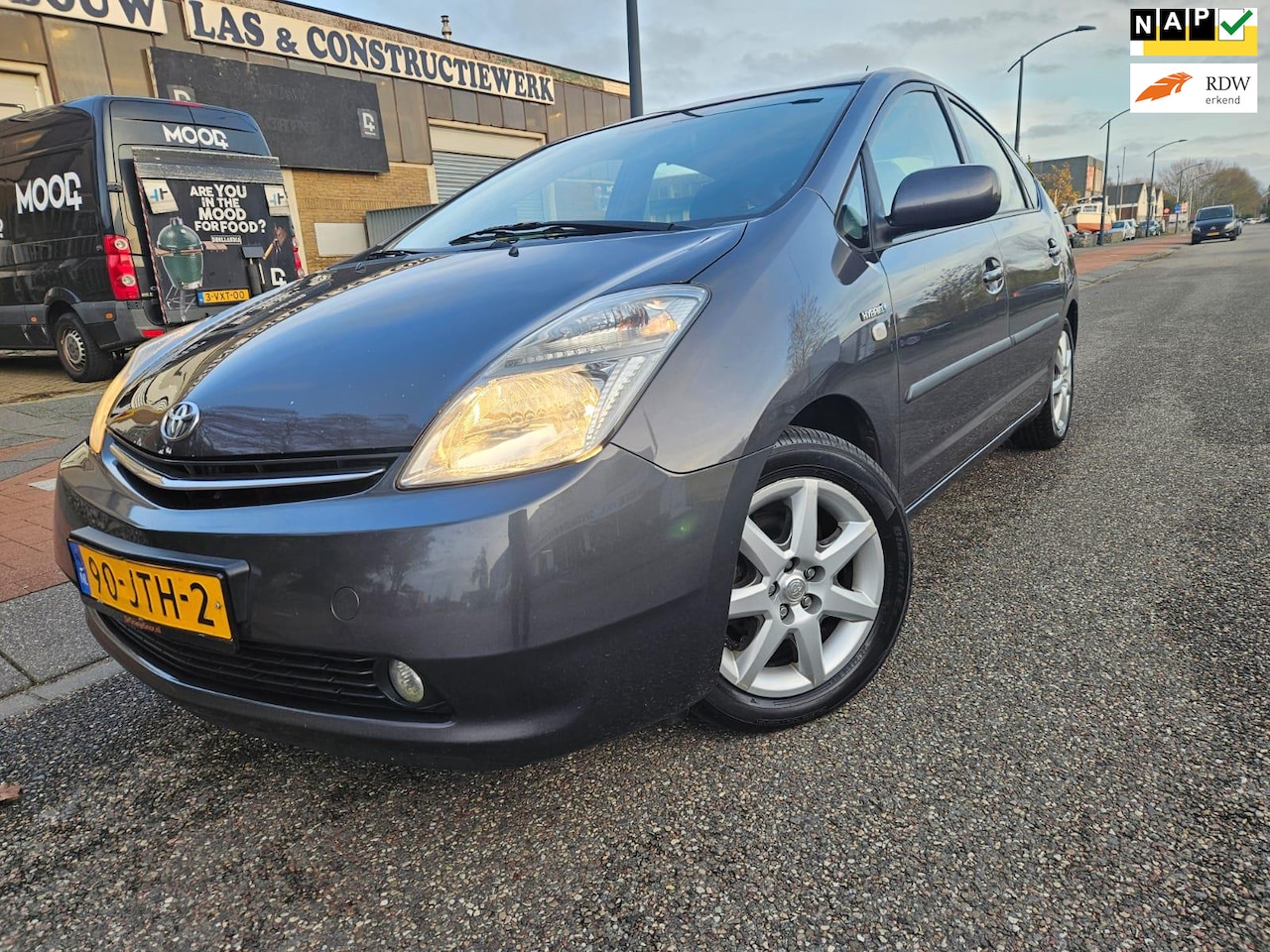 Toyota Prius - 1.5 VVT-i Tech Edition GARANTIE - AutoWereld.nl