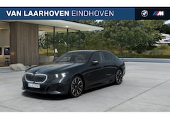 BMW 5-serie - 530e M Sport Automaat / Panoramadak / Bowers & Wilkins / Adaptieve LED / Comfort Access /