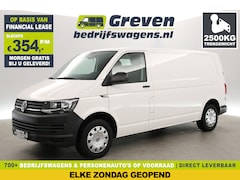 Volkswagen Transporter - 2.0 TDI 150PK L2H1 | Aut. | Airco | Cruise | 3-Zits | Trekh. | Parkeersens. | Stoelverw