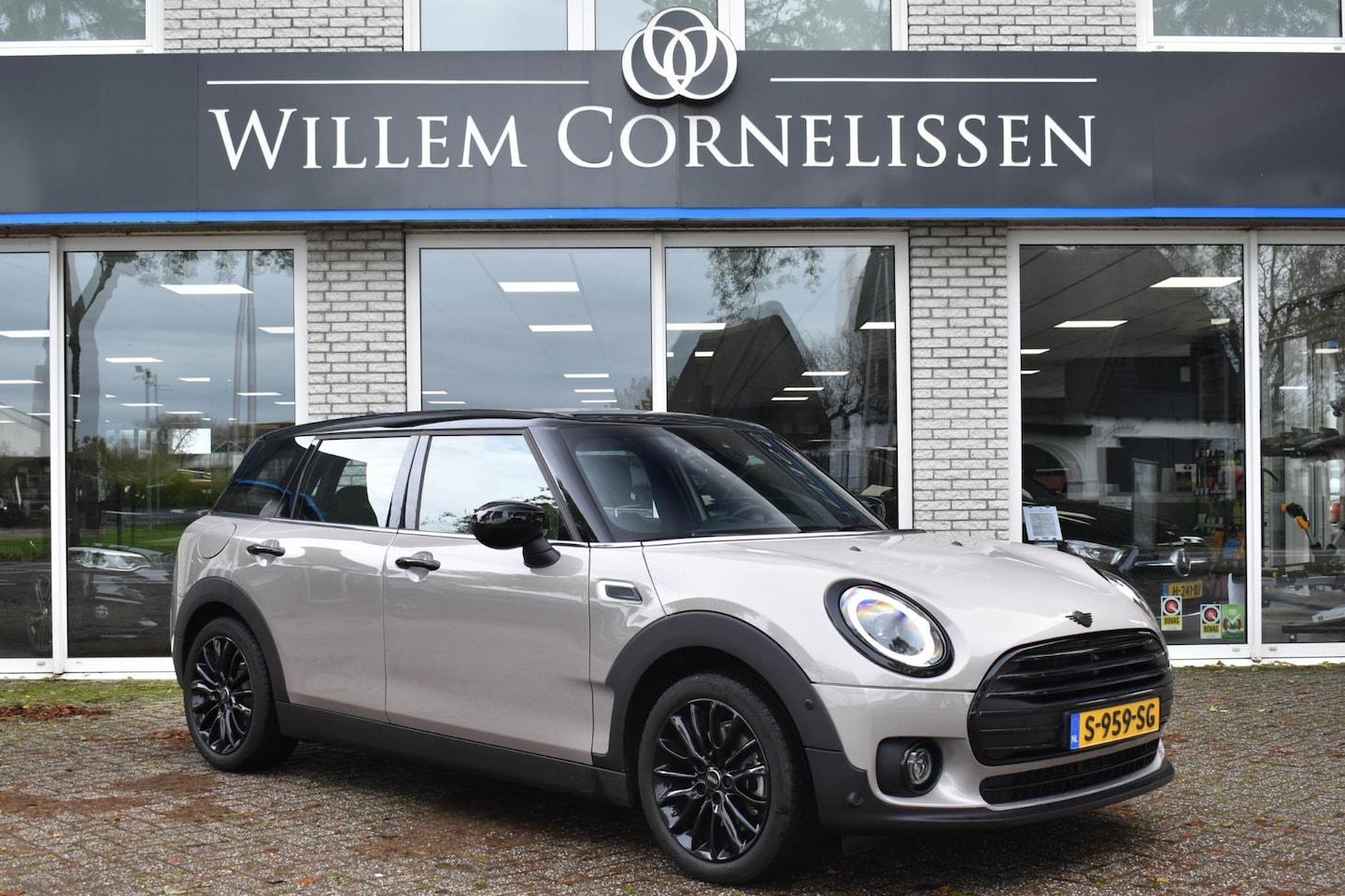 MINI Clubman - Mini 1.5 Cooper Classic Pano Leder Elc Stoel Harman/Kar - AutoWereld.nl