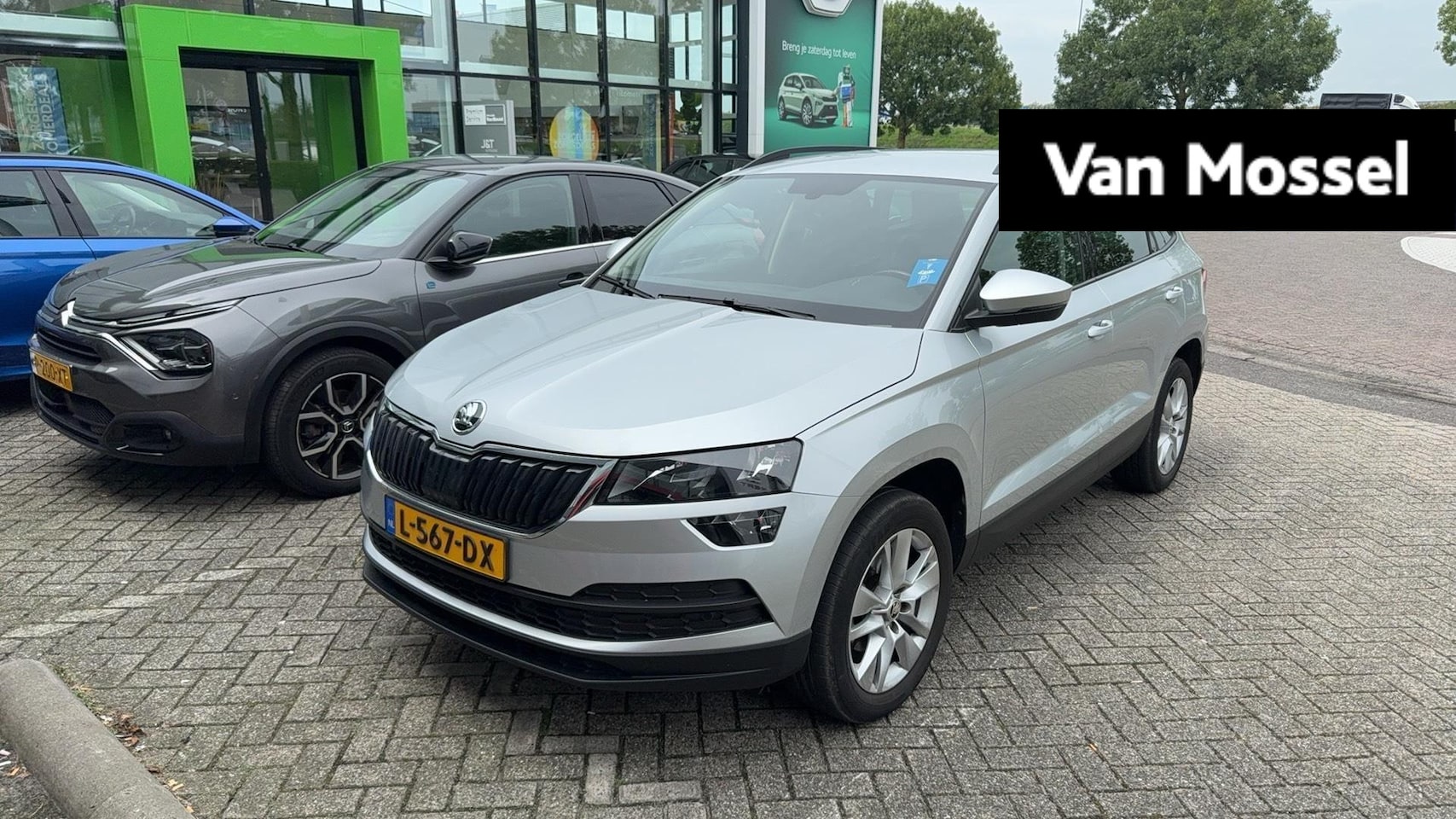 Skoda Karoq - 1.5 TSI ACT Business Edition 150 PK | Automaat | Climate Control | Navigatie | Apple Carpl - AutoWereld.nl