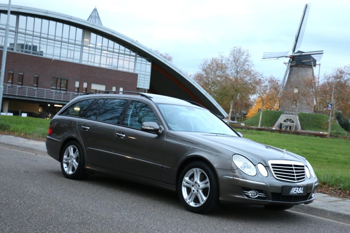 Mercedes-Benz E-klasse Combi - 350 CGI 3.5 V6 292Pk 7G-Tronic Aut Airmatic Uniek Full Option Schuifdak 1e eigenaar YoungT - AutoWereld.nl