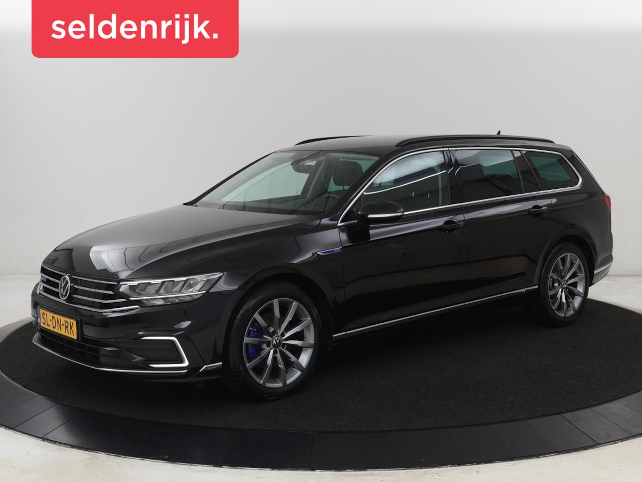Volkswagen Passat Variant - 1.4 TSI PHEV GTE | 360 Camera | Stoelverwarming | Massage | Carplay | Matrix LED | Side As - AutoWereld.nl