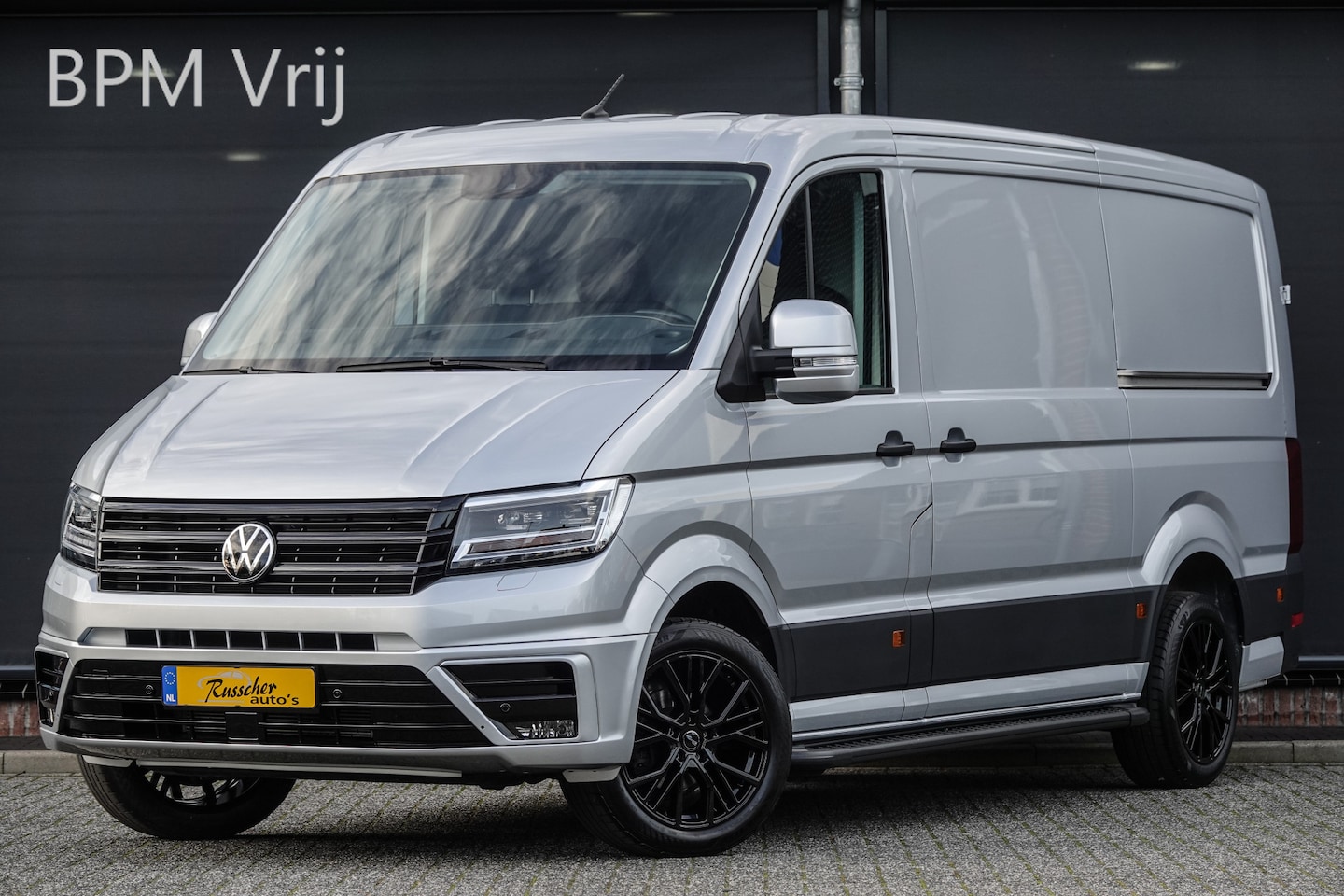 Volkswagen Crafter - L3H2 2.0Tdi 140Pk Aut. | 2x Schuifdeur | Achteruitrijcamera | Trekhaak | 3.500Kg trekgewic - AutoWereld.nl