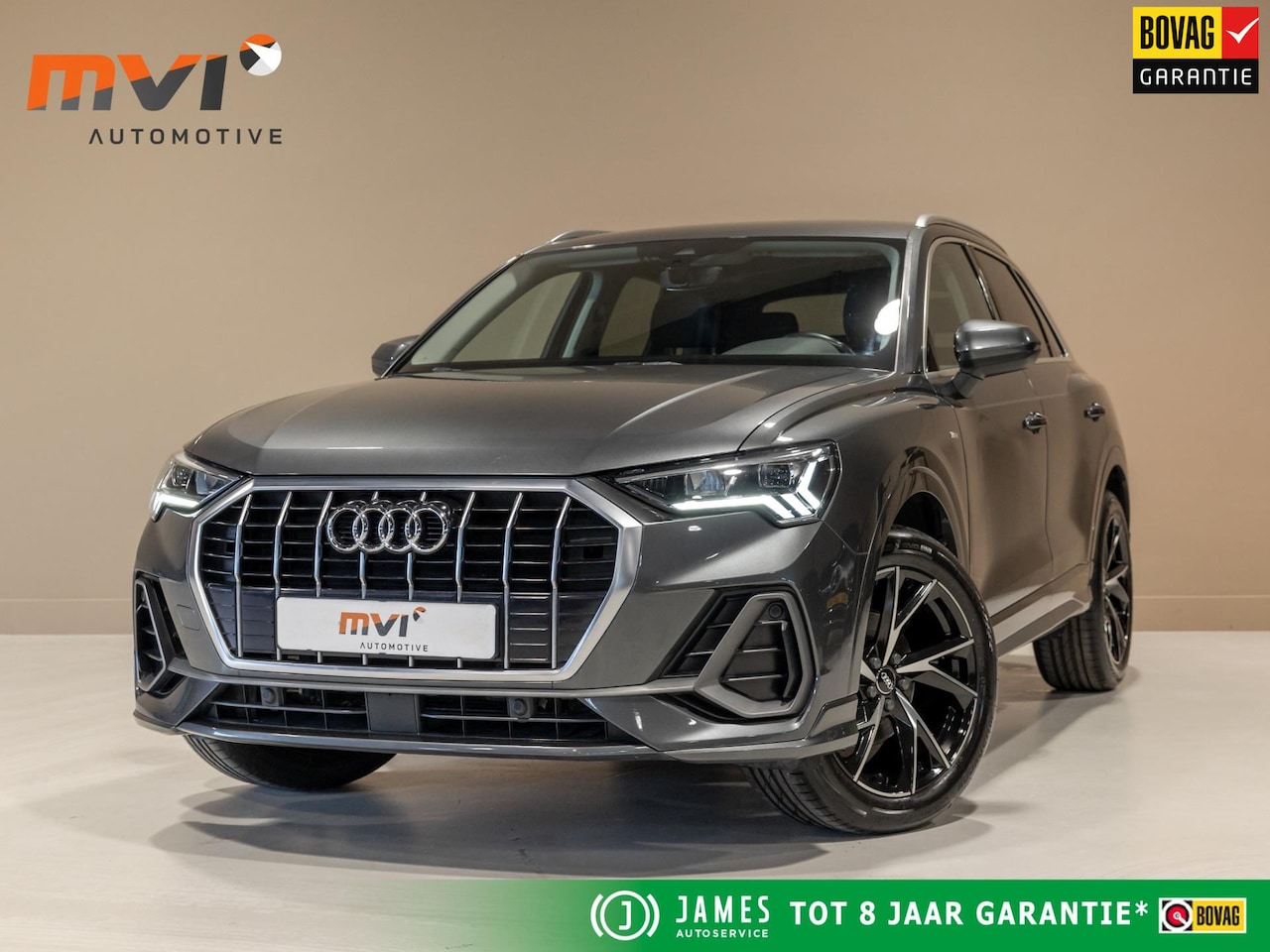 Audi Q3 - 35 TFSI S edition / 150pk / Trekhaak / Stoelverwarming / Achteruitrij camera / - AutoWereld.nl