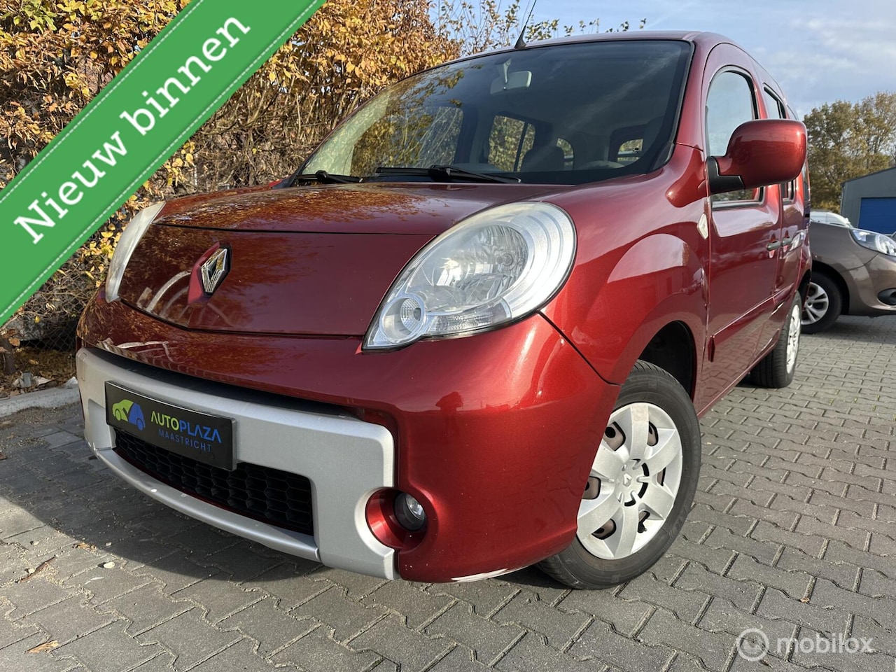 Renault Kangoo Family - 1.6-16V Expression / Automaat / - AutoWereld.nl