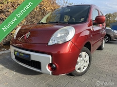 Renault Kangoo Family - 1.6-16V / Distr. Vervangen / Automaat /