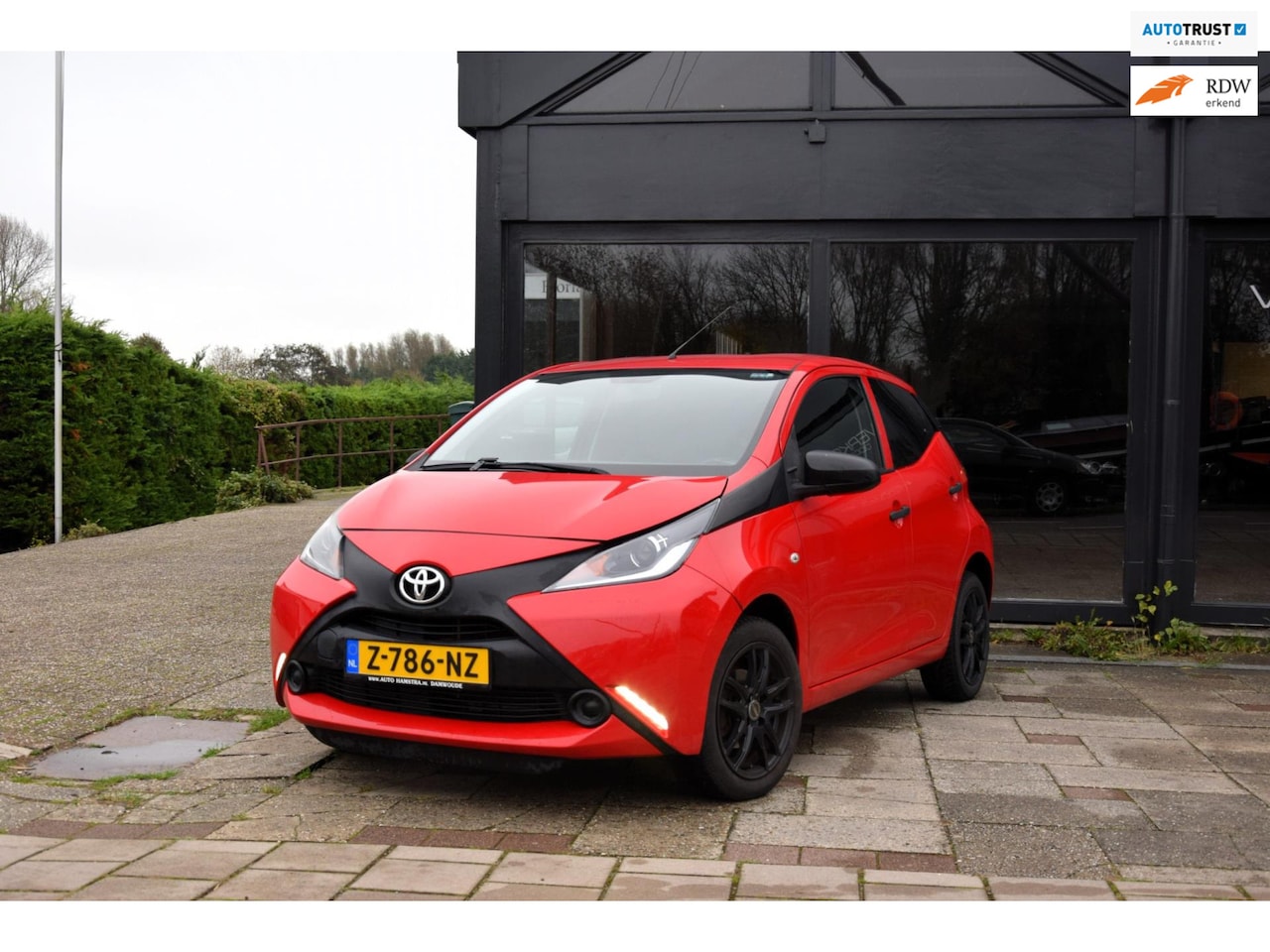 Toyota Aygo - 1.0 VVT-i Navigatie Carplay - AutoWereld.nl