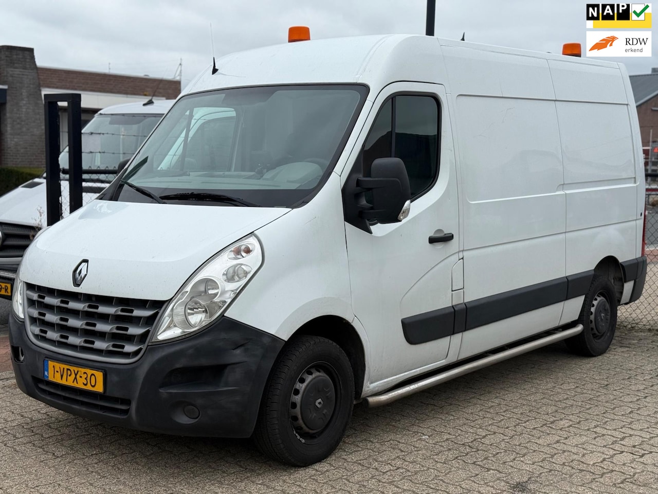 Renault Master - T35 2.3 dCi L2H2 |Airco|Apk| - AutoWereld.nl