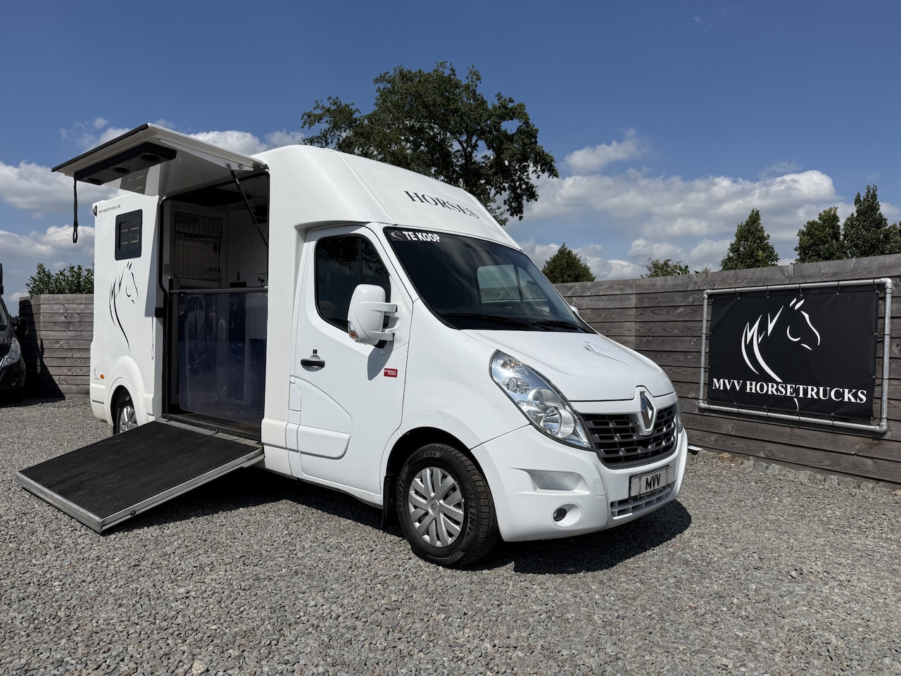 Renault Master - PAARDENWAGEN BARBOT POLYVAN 3XL | HENGST | B-RIJBEWIJS | BEZICHTIGEN OP AFSPRAAK - AutoWereld.nl