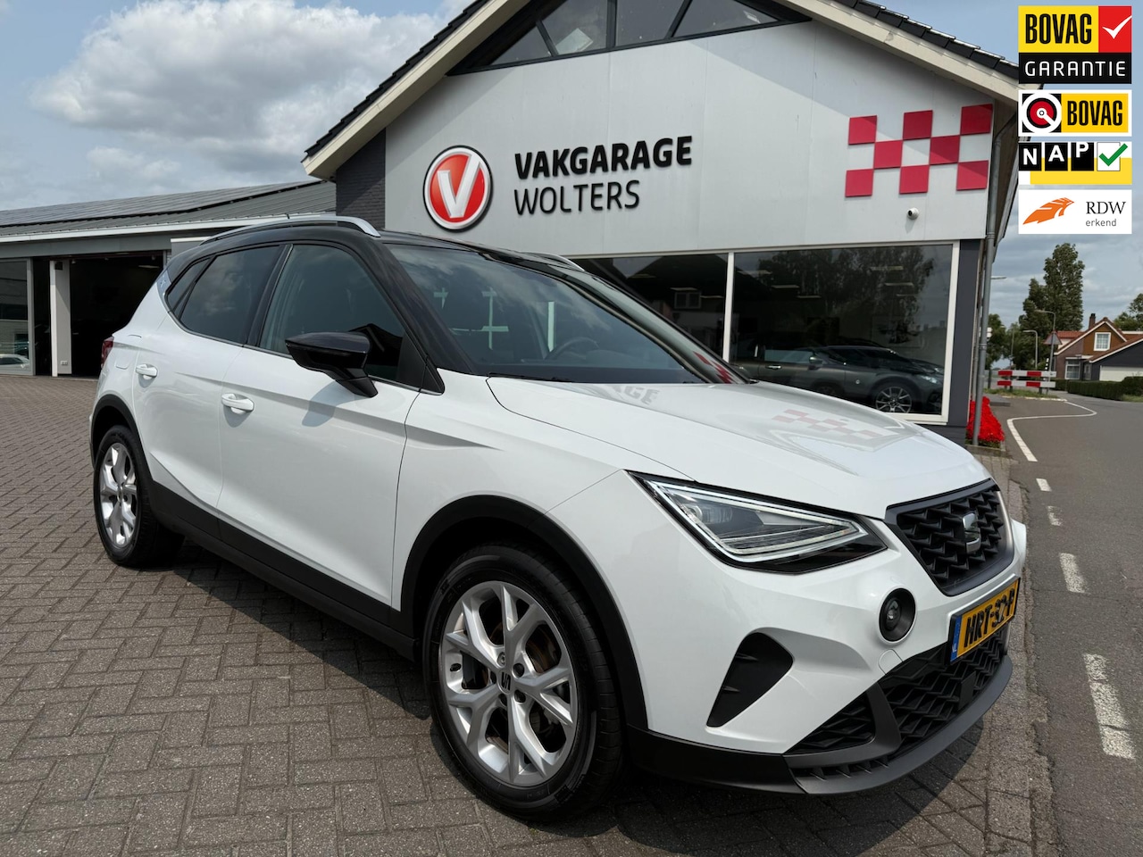 SEAT Arona - 1.0 EcoTSI FR Business Connect RIJKLAARPRIJS! - AutoWereld.nl