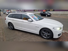 BMW 5-serie Touring - 520d Luxury Edition