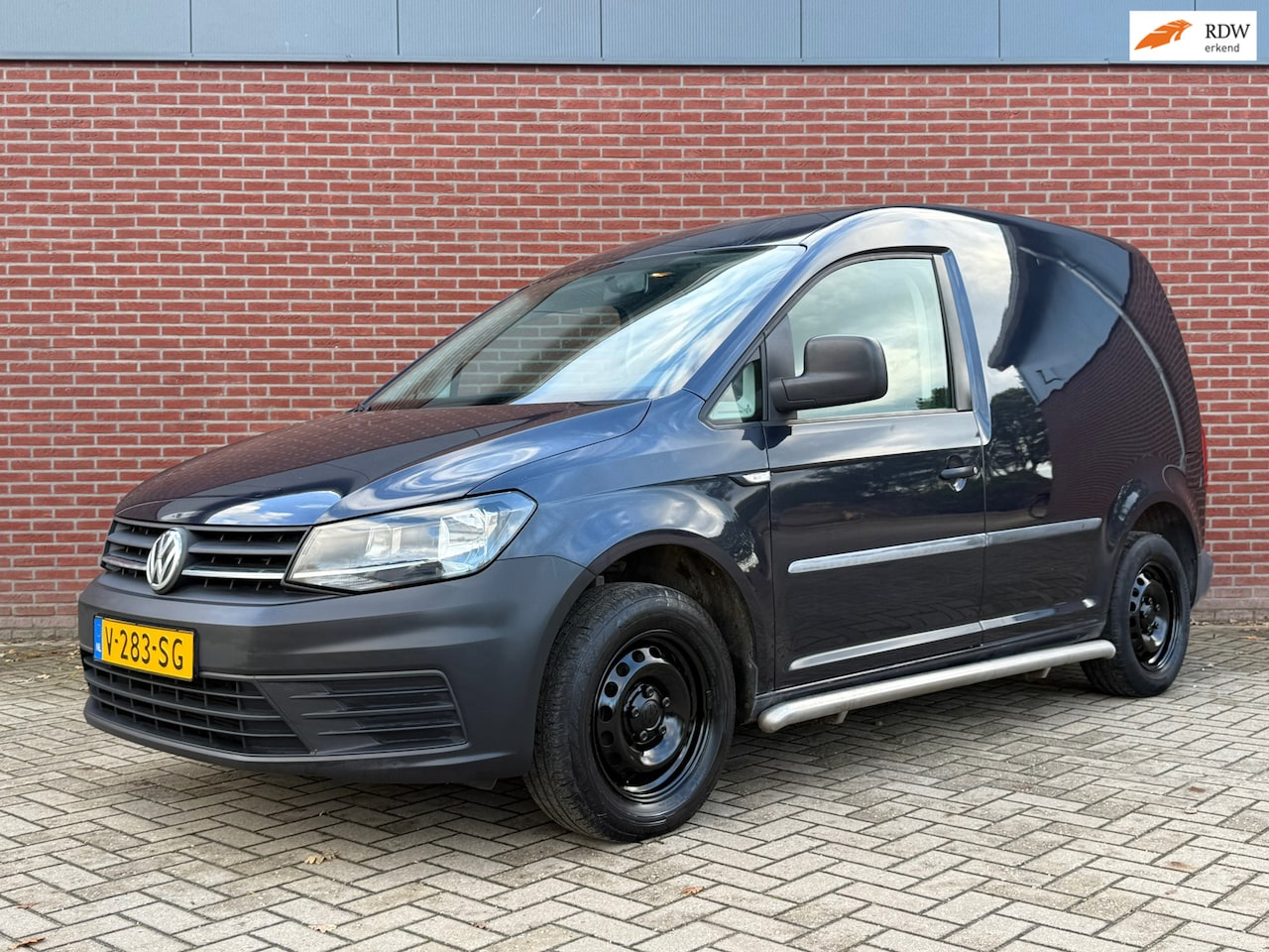 Volkswagen Caddy - 2.0 TDI L1H1 / NAP / Airco / Trekhaak / betimmering - AutoWereld.nl