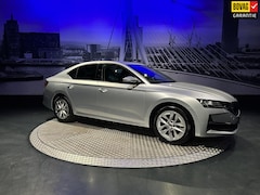 Skoda Octavia - 1.5 TSI MHEV Business Edition Plus *Navi*Led*Appconnect*Camera
