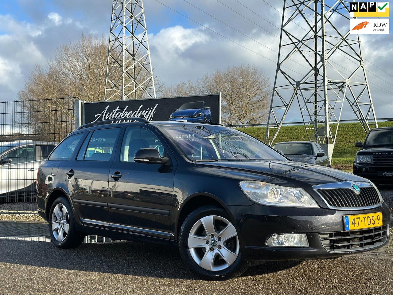 Skoda Octavia Combi - 1.2 TSI Ambition Business Line DSG NL Auto - AutoWereld.nl