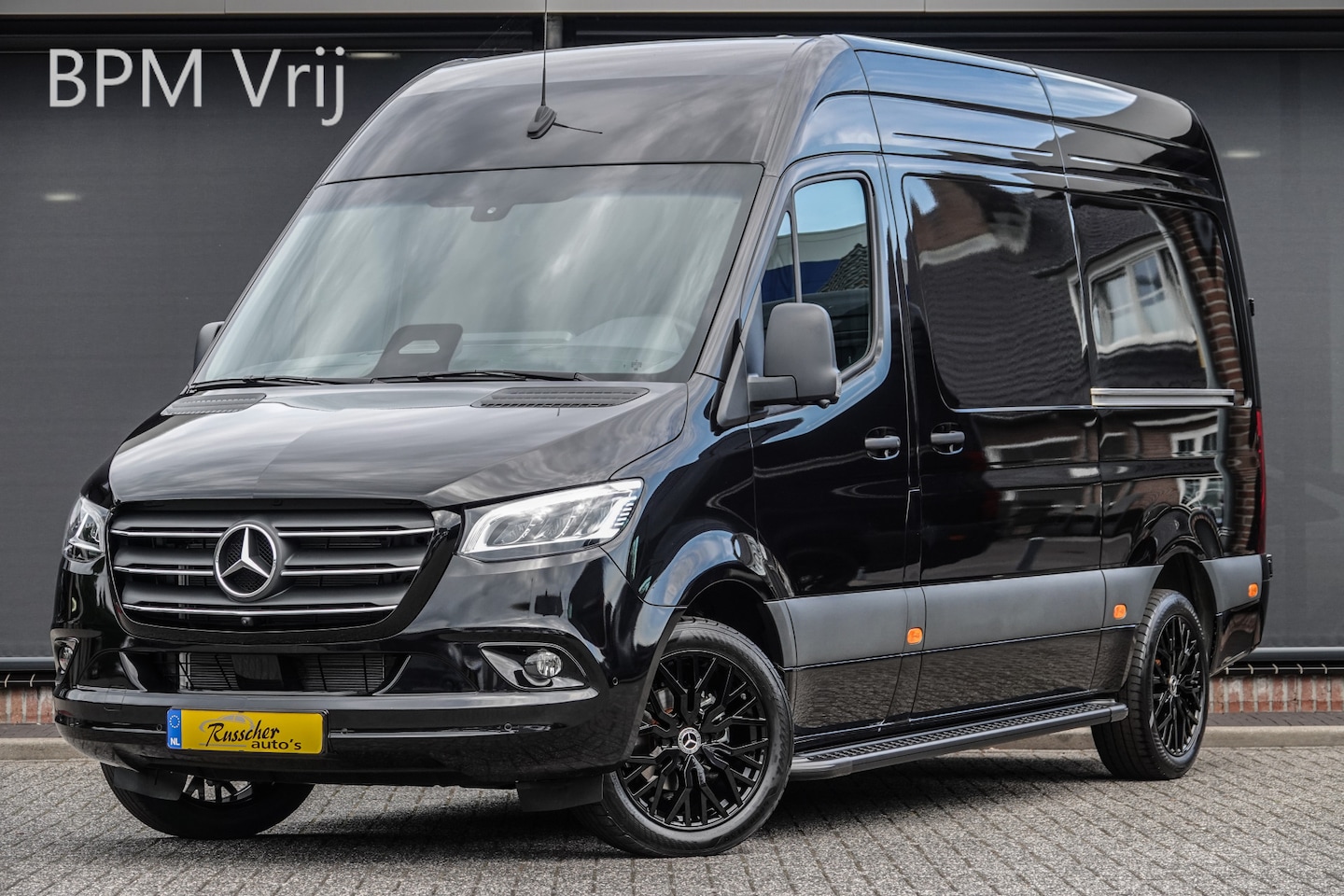 Mercedes-Benz Sprinter - L2H2 319Cdi 190Pk 9G-tronic | RWD | 2x schuifdeur | 3.500Kg trekgewicht Obsidian Black - AutoWereld.nl