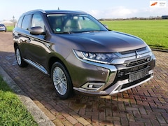 Mitsubishi Outlander - 2.4 PHEV Intense+ PANO HIFI *12499 NETTO