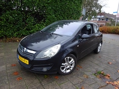 Opel Corsa - 1.4-16V Sport met jaar apk