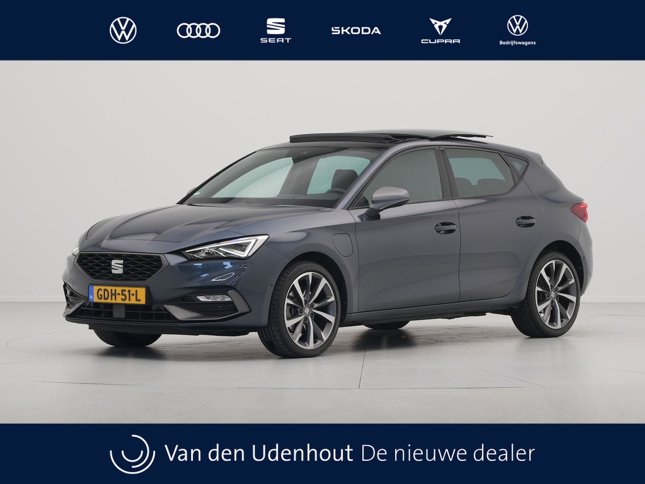 SEAT Leon - 1.4 TSI eHybrid PHEV 204pk FR Business Intense Panorama Navigatie Stoel/stuurverwarming Ke - AutoWereld.nl