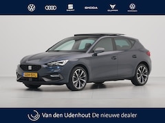 SEAT Leon - 1.4 TSI eHybrid PHEV 204pk FR Business Intense Panorama Navigatie Stoel/stuurverwarming Ke