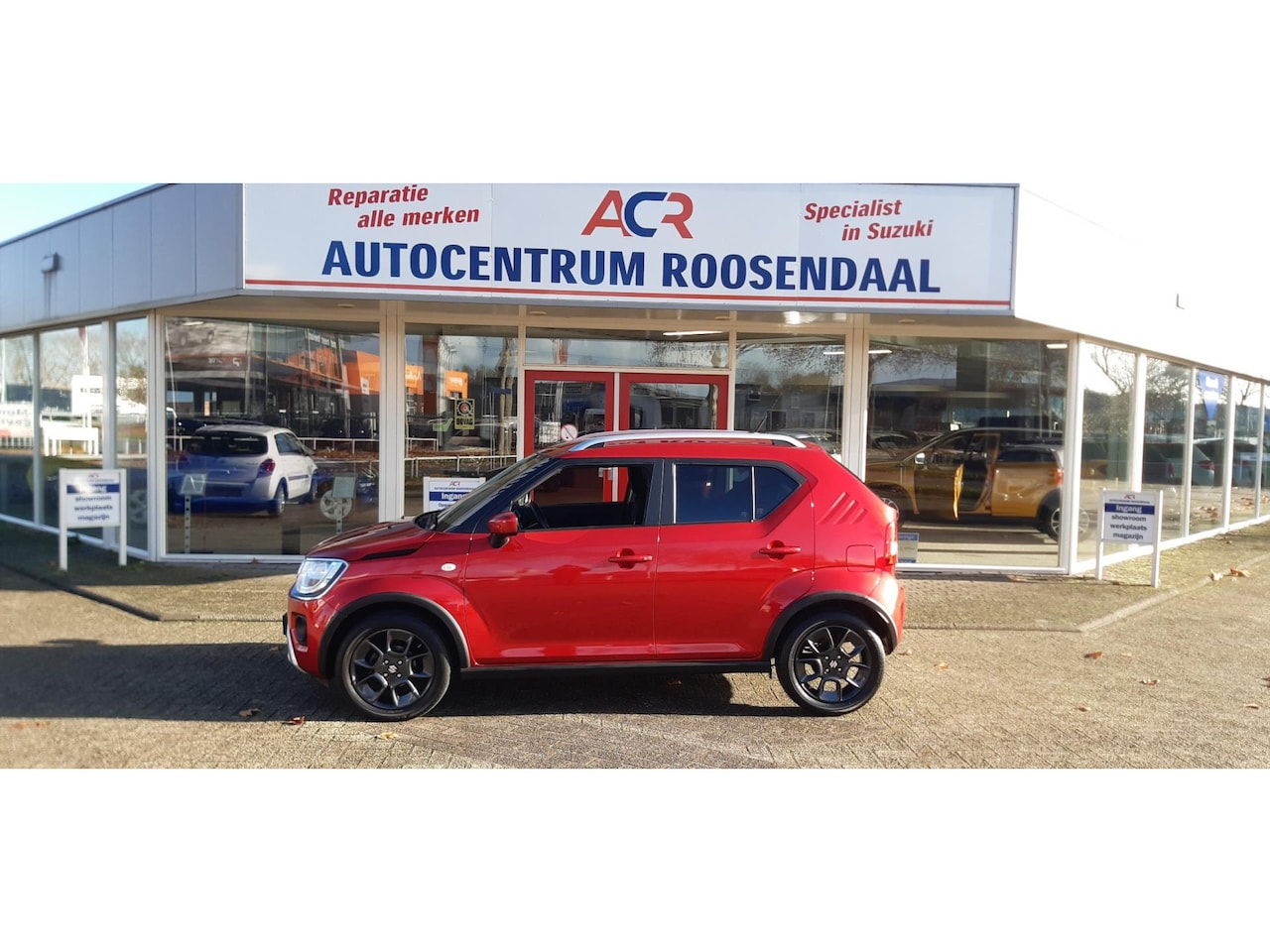 Suzuki Ignis - 1.2 Smart Hybrid Select automaat speciale kleur rood metalic - AutoWereld.nl
