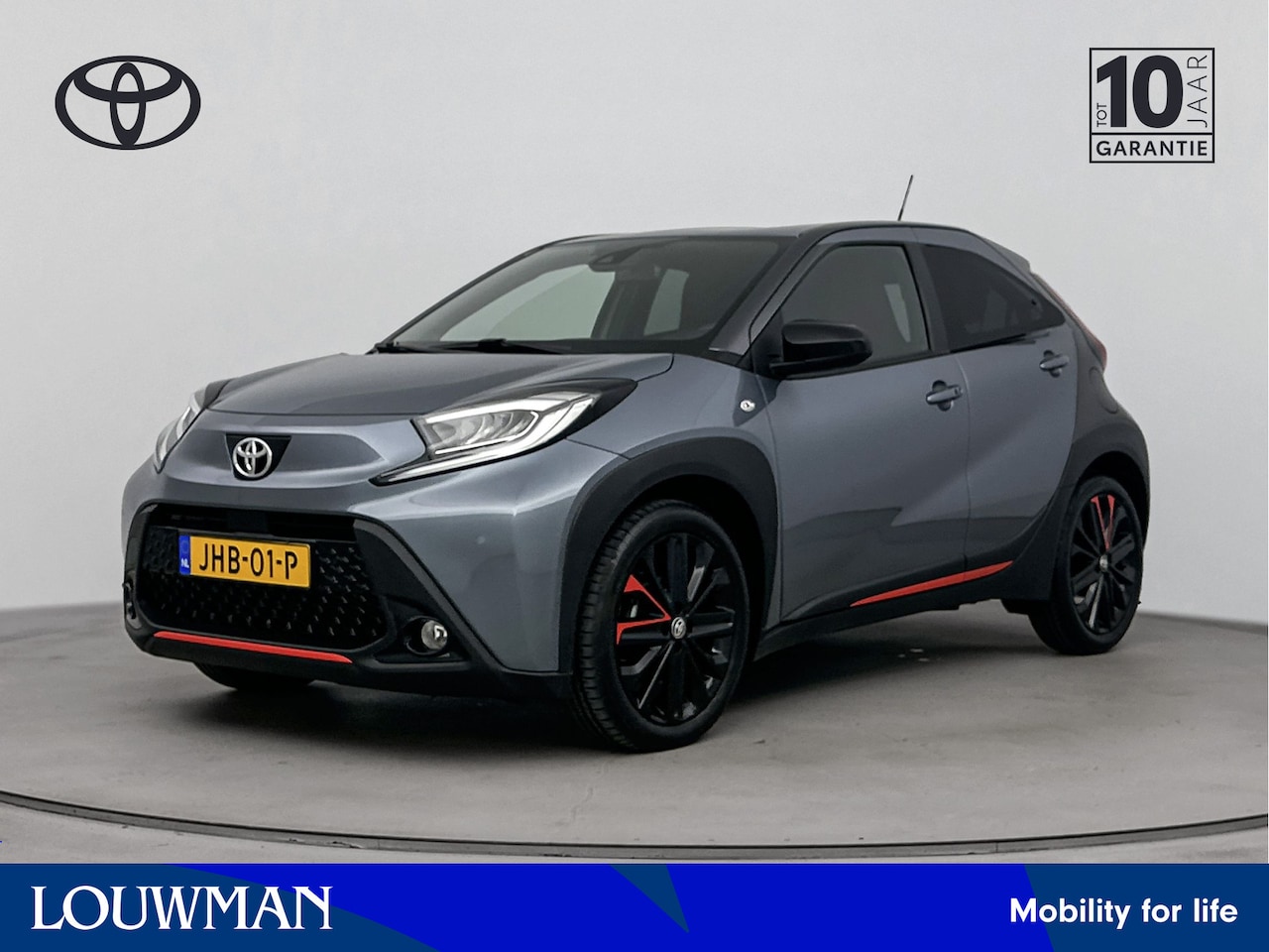 Toyota Aygo X - 1.0 VVT-i CVT Premium Limited | Startknop | Parkeersensoren | Stoelverwarming | 18'' LM-ve - AutoWereld.nl