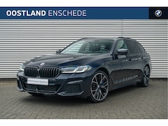 BMW 5-serie Touring - 540i xDrive High Executive M Sport Automaat / Panoramadak / Trekhaak / Laserlight / Soft-C