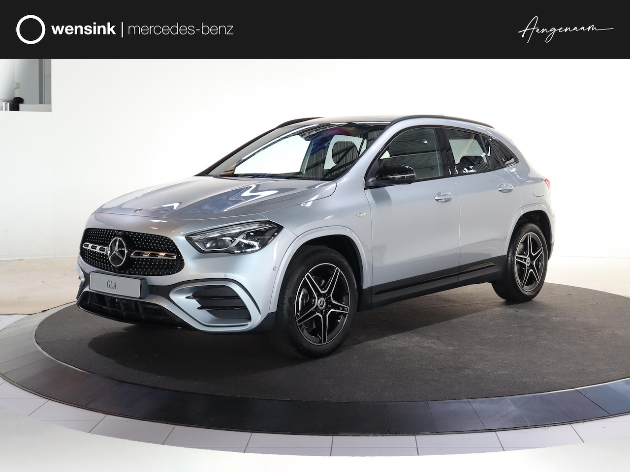 Mercedes-Benz GLA-Klasse - 250e Business Solution AMG | Panoramisch schuifdak | Night pakket | Achteruitrijcamera | L - AutoWereld.nl