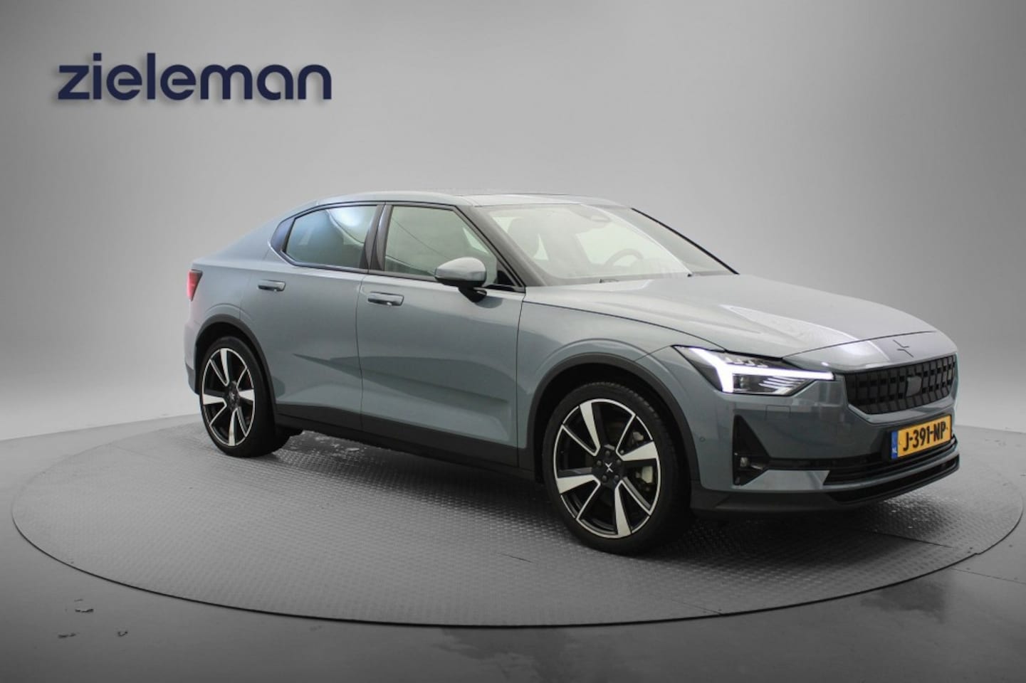 Polestar 2 - Long Range Dual Motor Launch Edition 78kWh - Carplay, Panorama, Camera, Stoelverw. SOH 93, - AutoWereld.nl