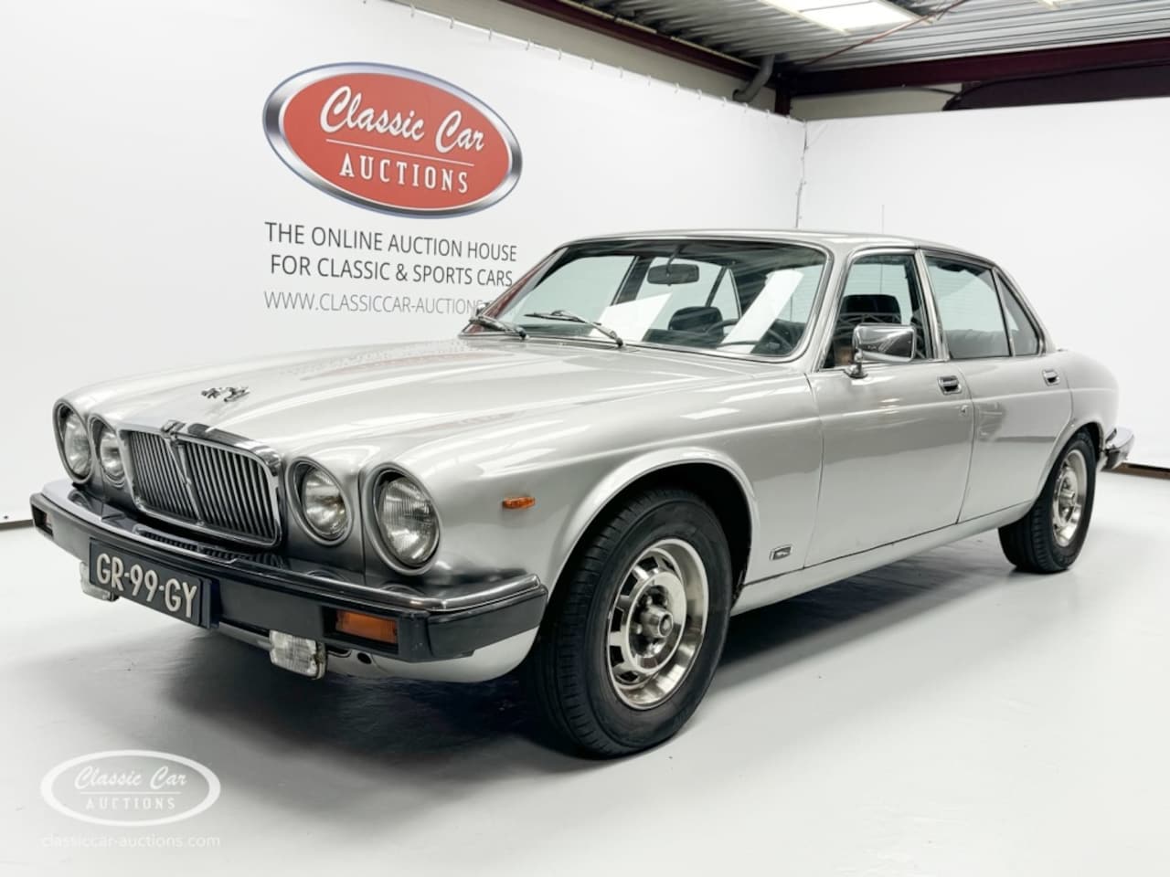 Jaguar XJ - 4.2 Series Lage KM-stand  - ONLINE AUCTION - AutoWereld.nl