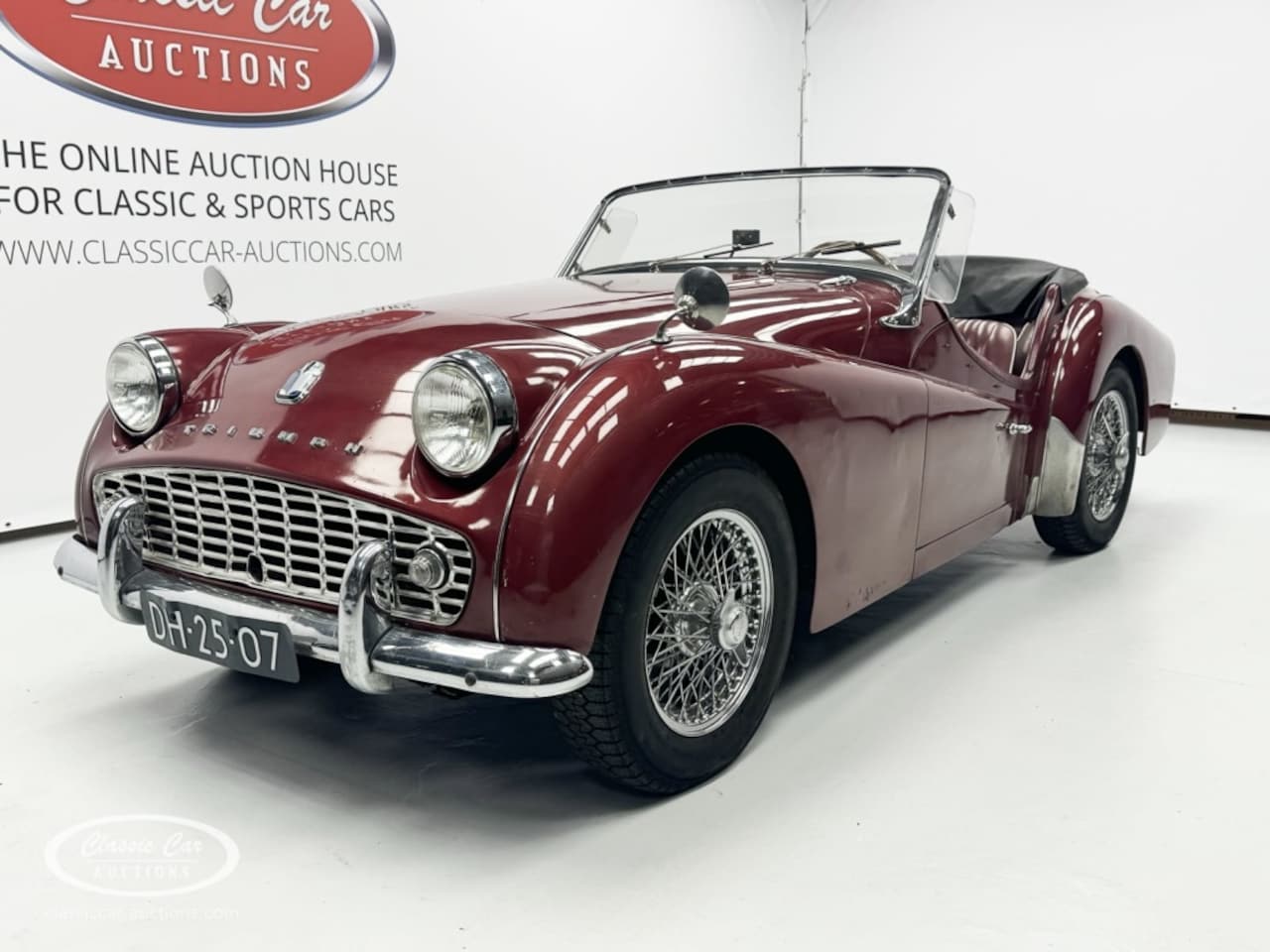 Triumph TR3 - TR3A Convertible  - ONLINE AUCTION - AutoWereld.nl